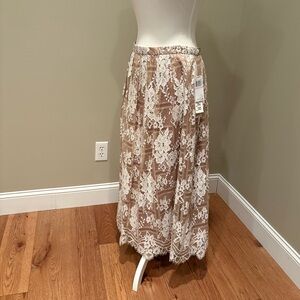 Kay Unger Lace Overlay Midi Skirt in Beige and White NWT Sz 6.